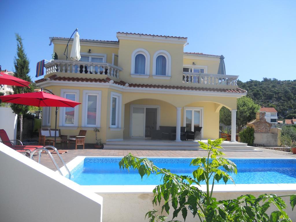 Rosana Apartment Barbat na Rabu